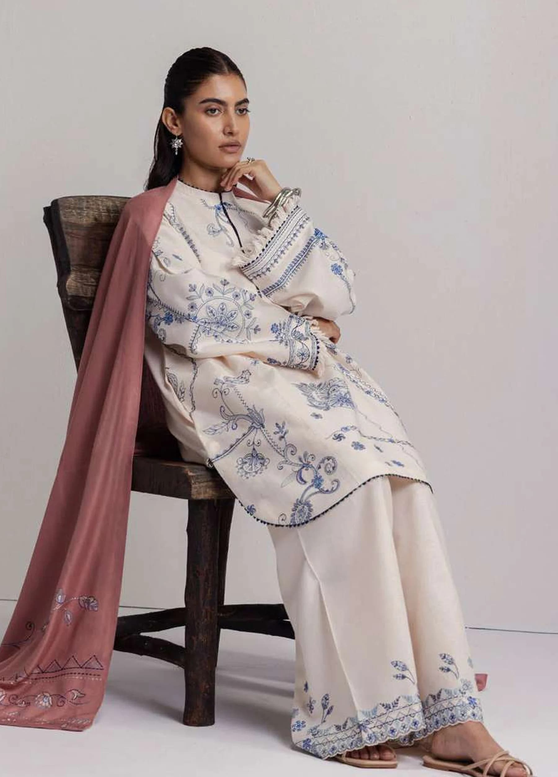 Coco by Zara Shahjahan Unstitched Khaddar 3 Piece Suit CZS26UKW DIBA 10B